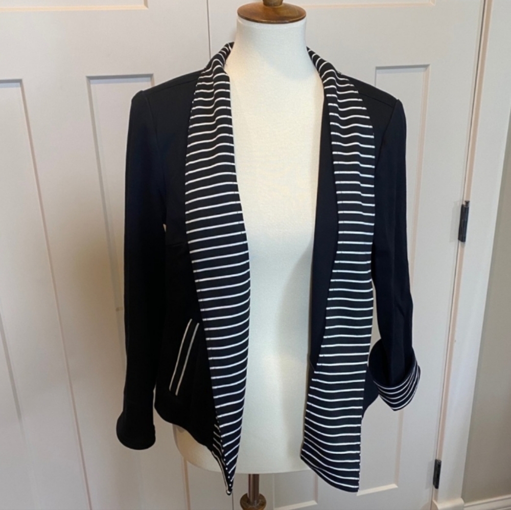 COPY - CJ Banks open front blazer black with black and white Stripe detail size…